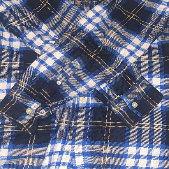 H&M Plaid Flannel Button Up Shirt - Picture 5 of 6